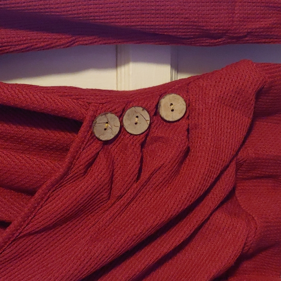 BOGO🎀BUNDLE OF 2- Long Sleeve Tops- Large - Picture 3 of 5